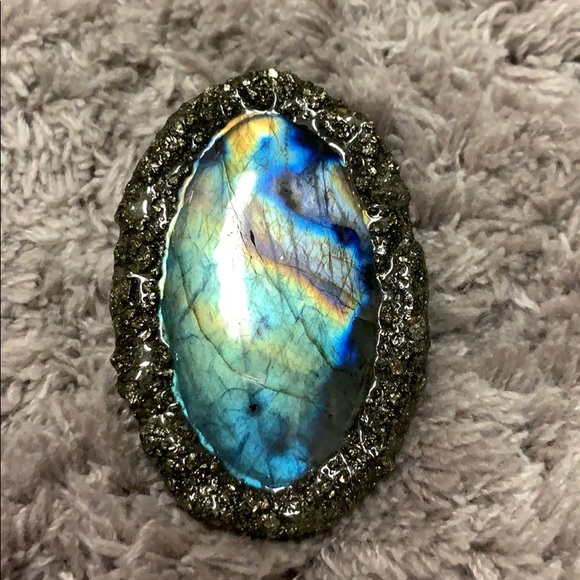 Gems of Bastet labradorite ring - Picture 2 of 8